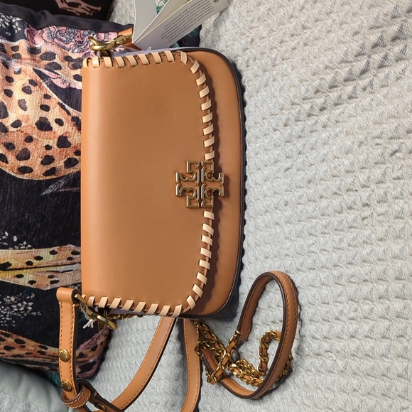 Tory Burch Handbags - Tory Burch Britten Convertible Crossbody